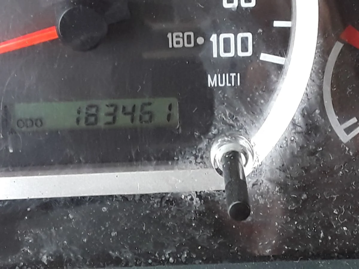 2015 Isuzu NRR - image 11