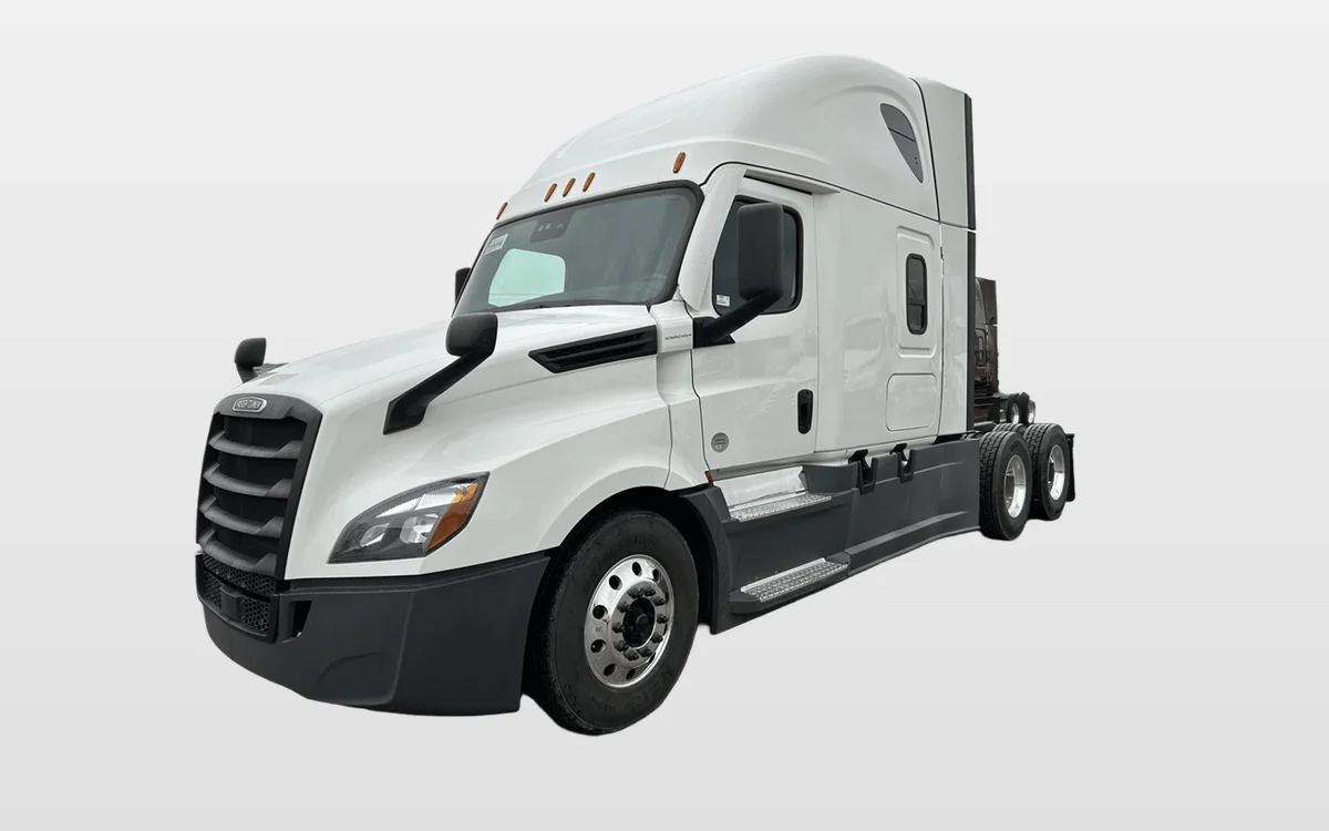 2023 Freightliner - image 1