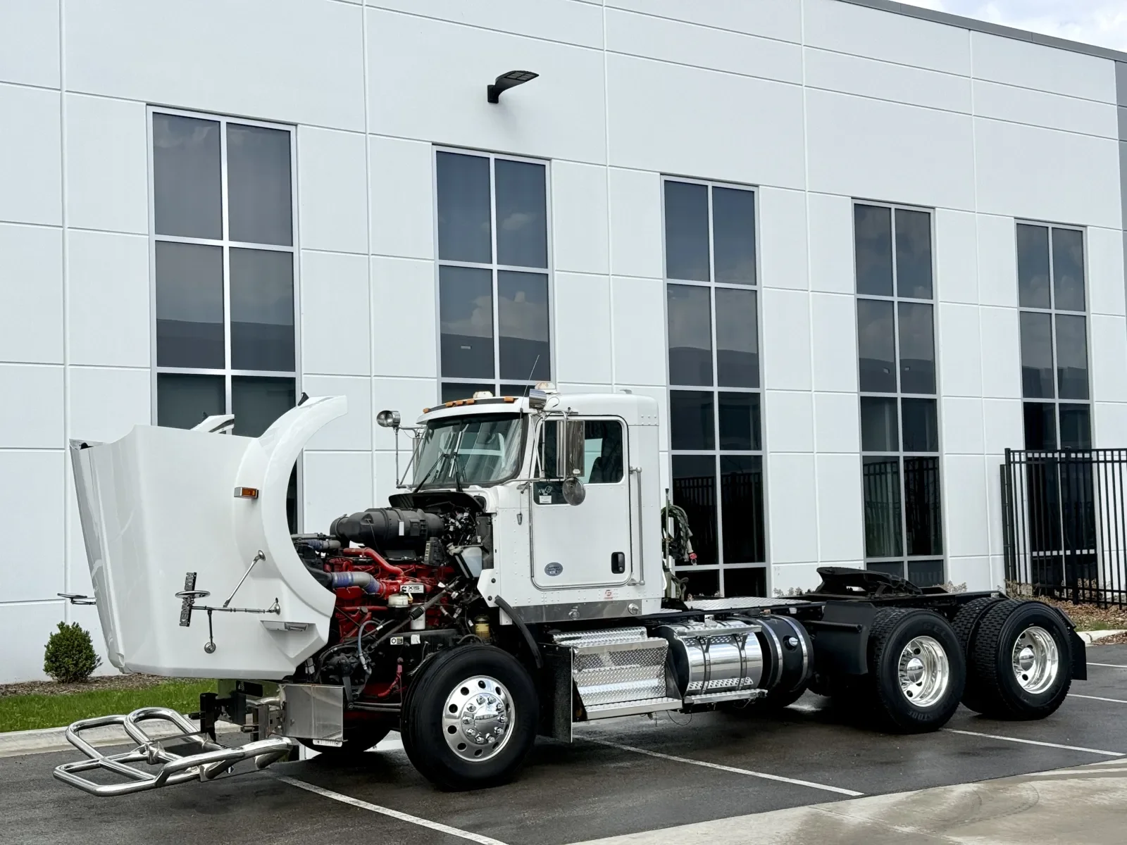 2020 Kenworth T800 - image 10
