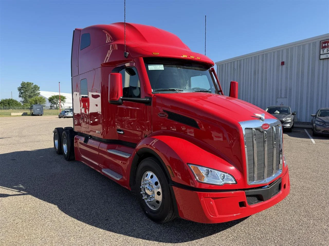 2027 Peterbilt 579 in Rochester, MN