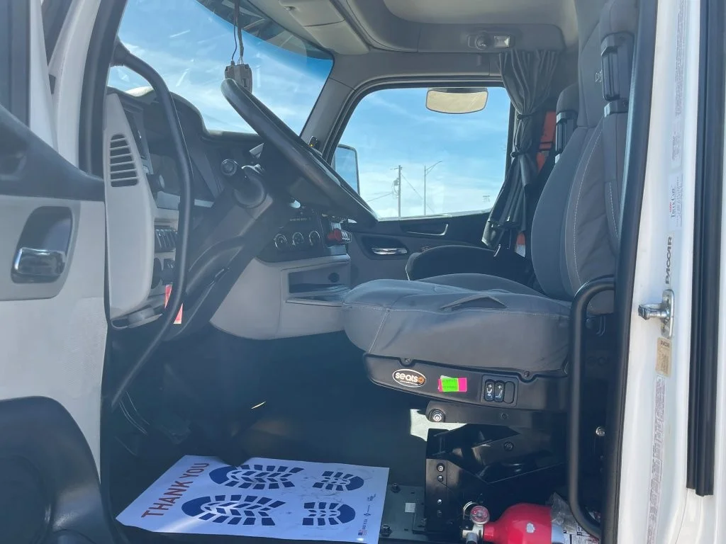 2022 Peterbilt 567 - image 10