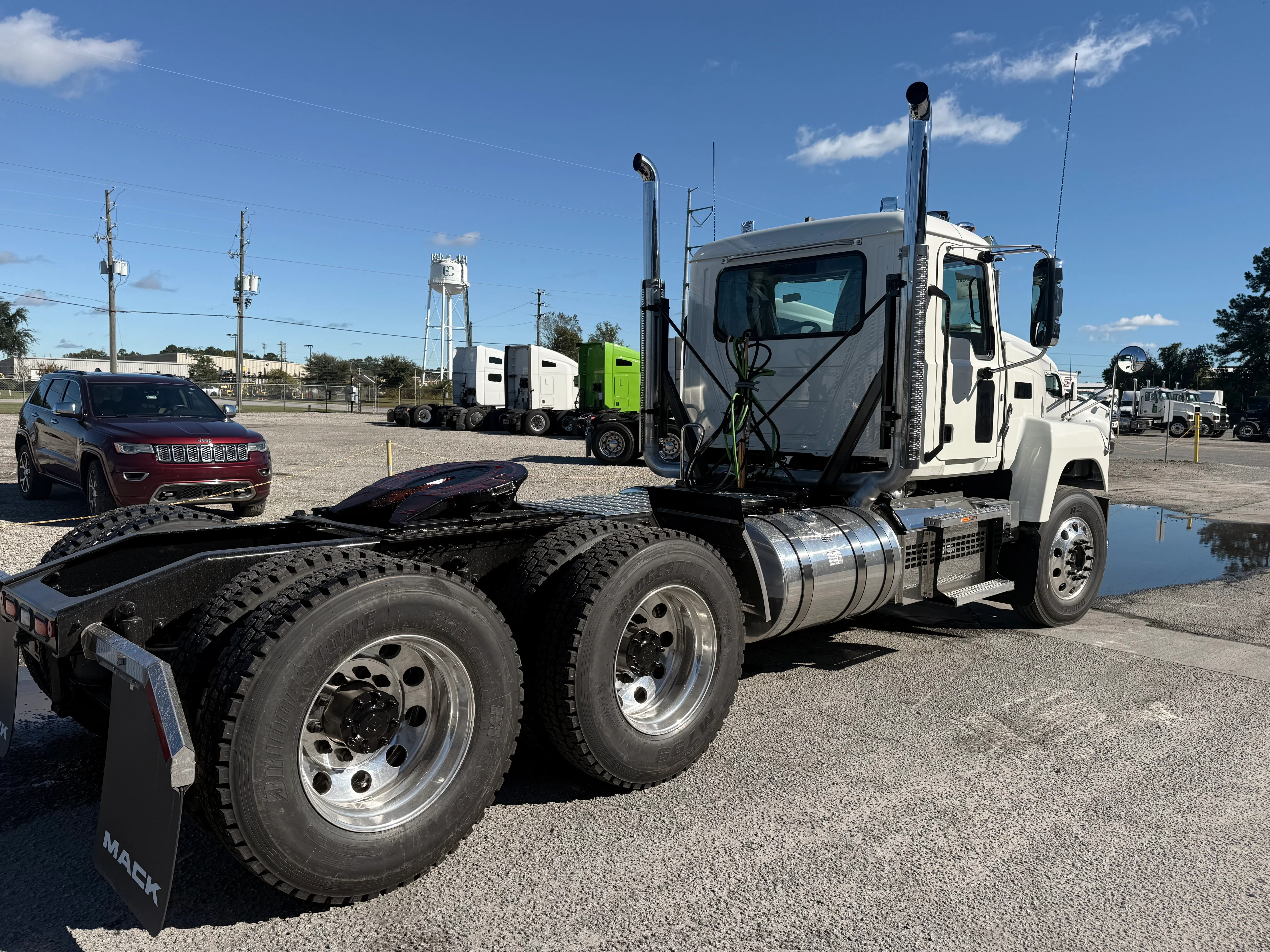 2026 Mack Pinnacle in Savannah, GA — photo 4