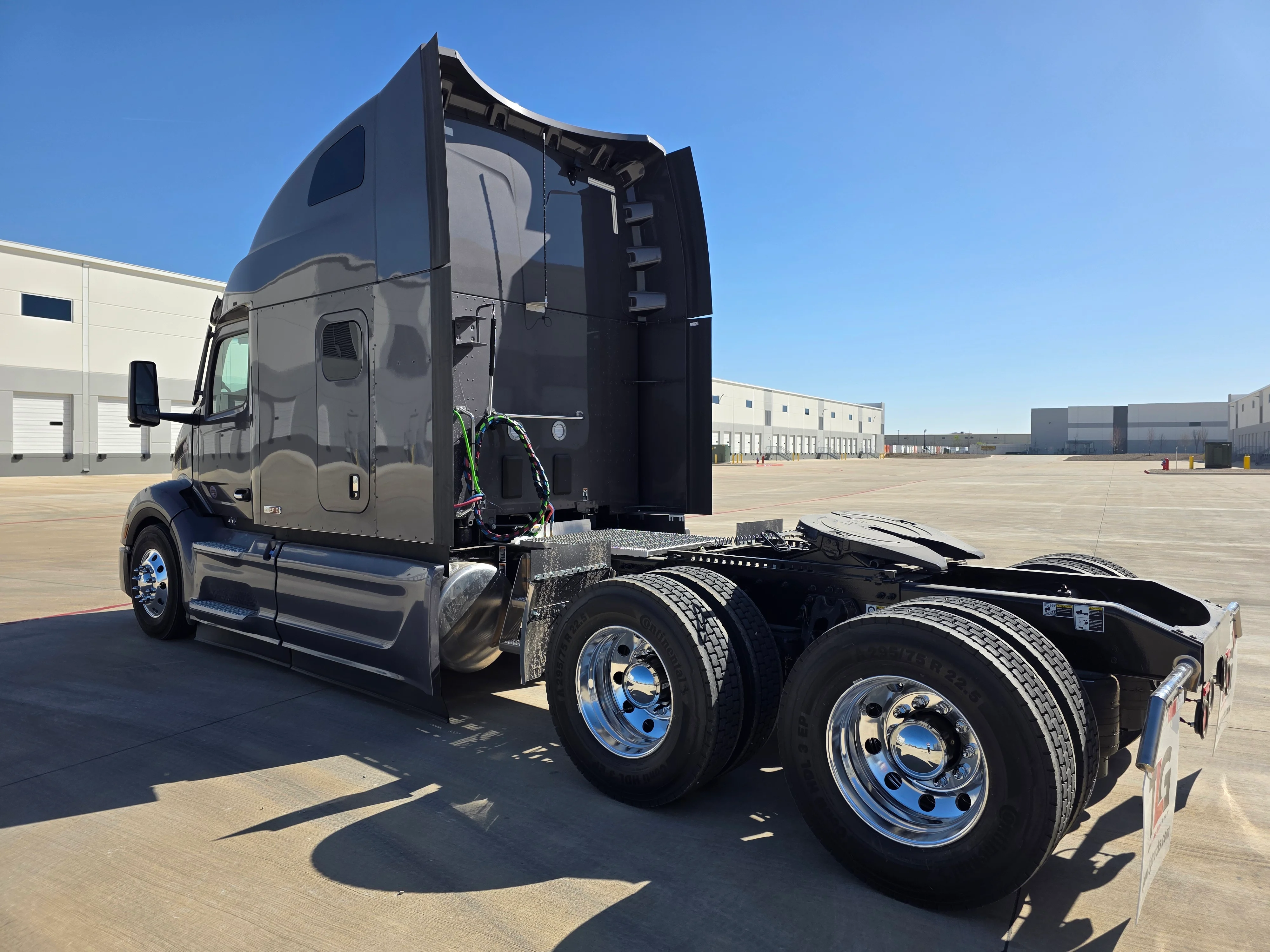 2027 Peterbilt 579 in Tallahassee, FL — photo 3