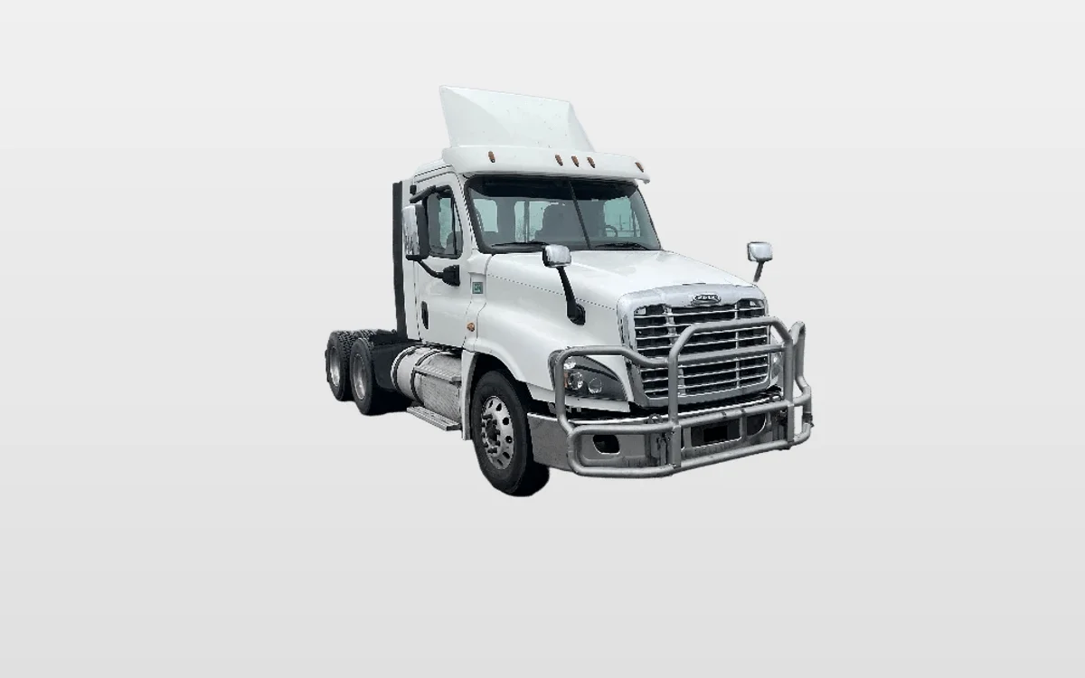 2018 Freightliner Cascadia in Kansas City, MO
