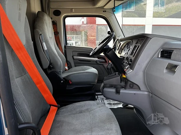2018 Kenworth T680 - image 18