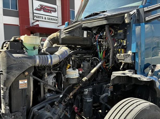 2018 Kenworth T680 - image 24