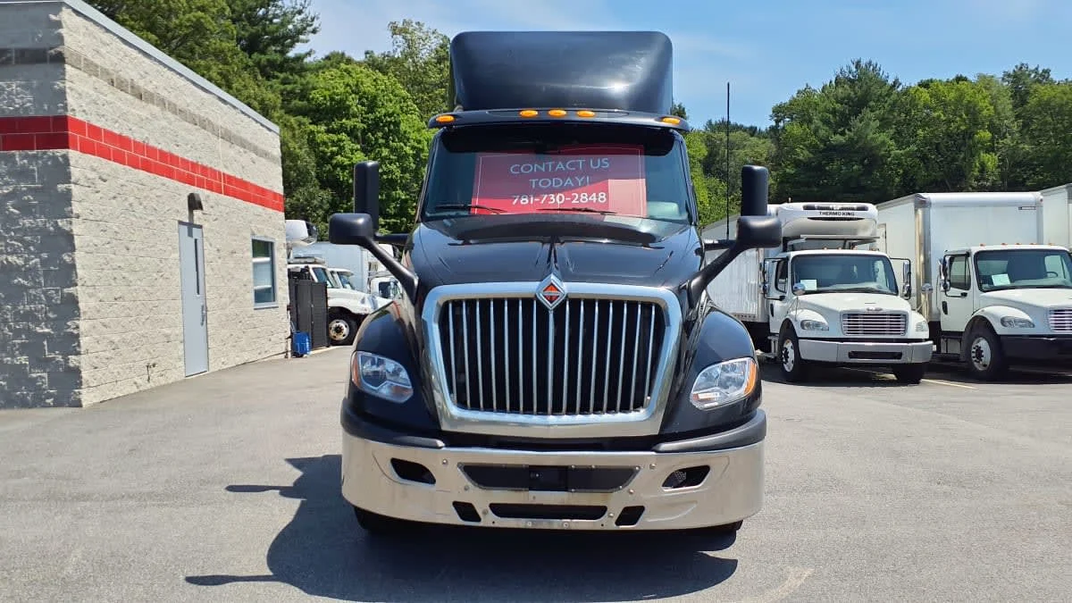 2020 International LT in Norwood, MA — photo 2