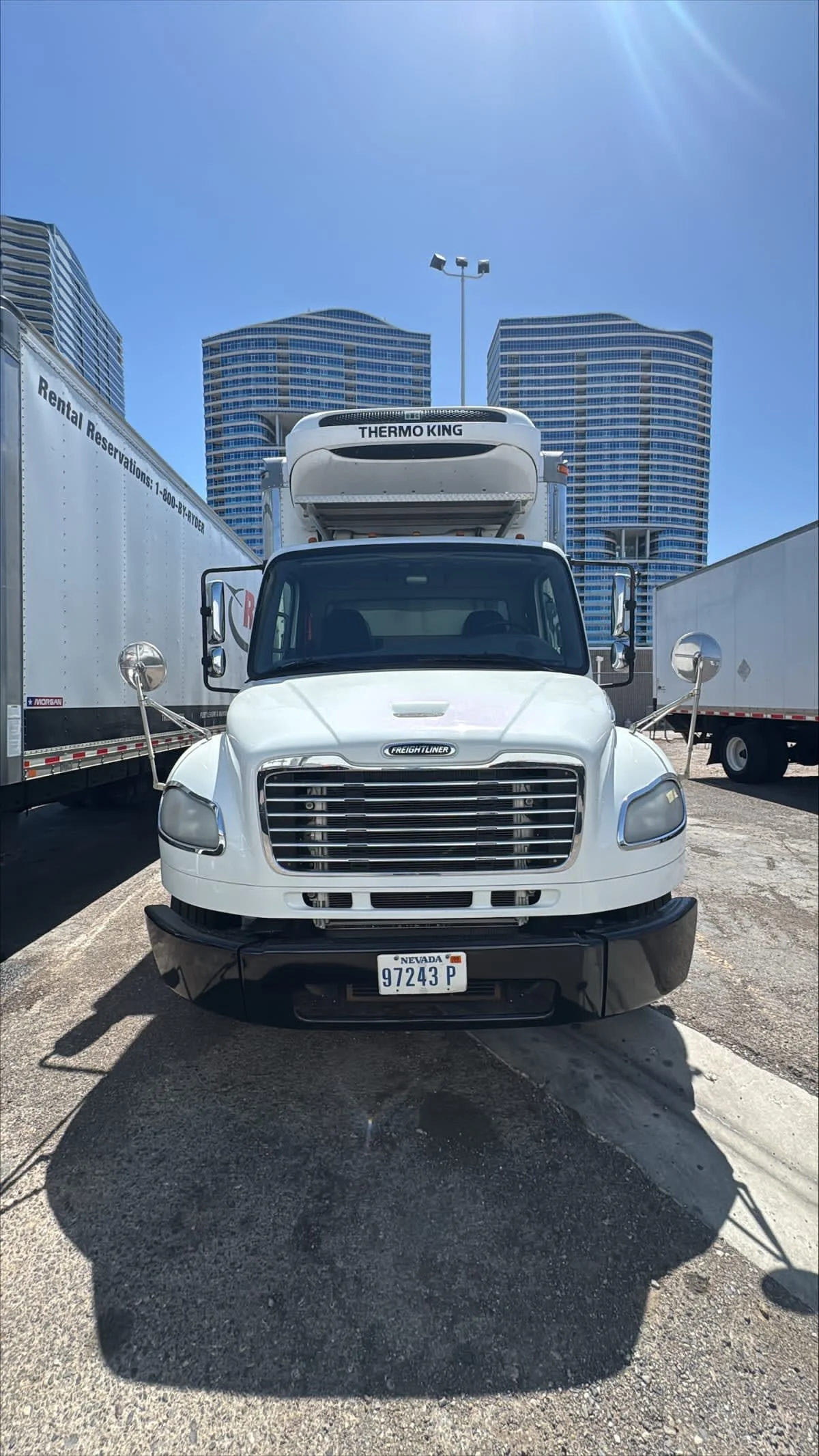 2016 Freightliner M2 106 in North Las Vegas, NV — photo 2