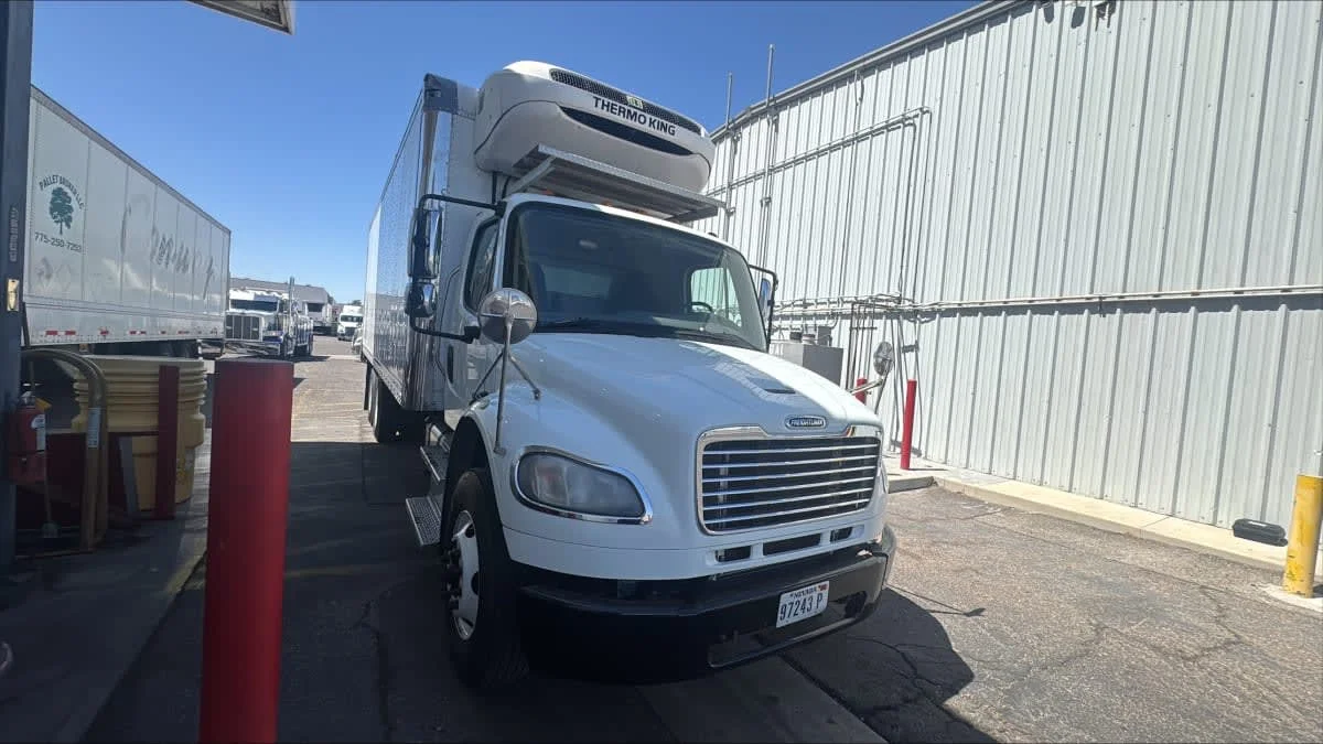 2016 Freightliner M2 106