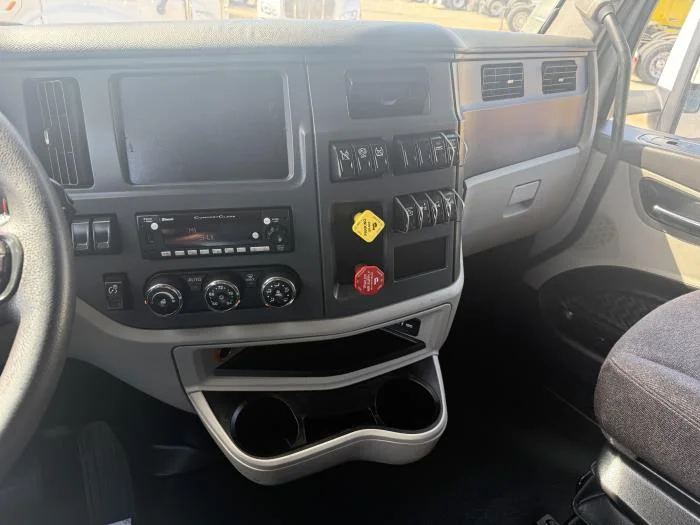2024 Peterbilt 579 — photo 8