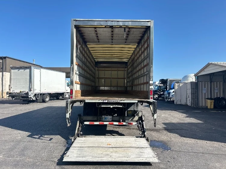 2022 Freightliner M2 106 - image 9