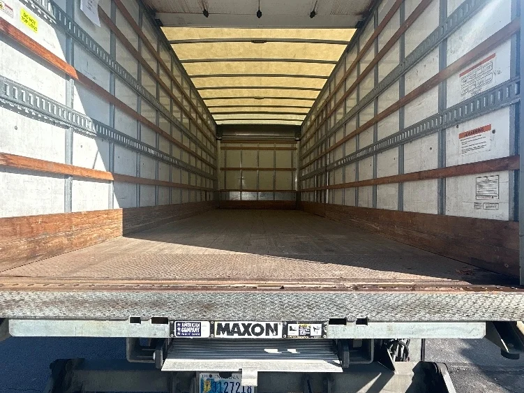 2022 Freightliner M2 106 - image 10