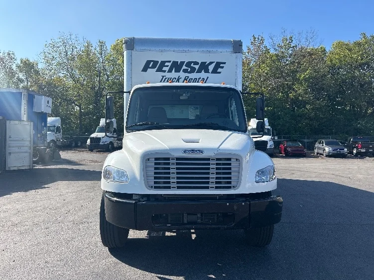 2022 Freightliner M2 106 in Louisville, KY — photo 2
