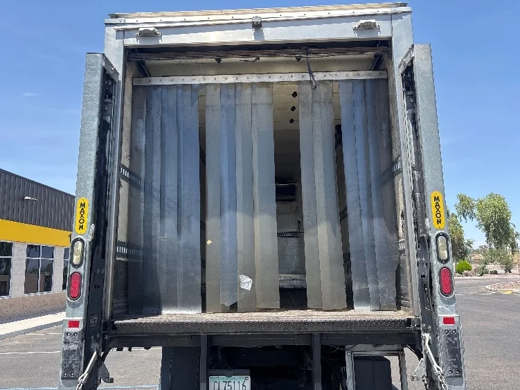 2020 Hino 268 in Phoenix, AZ — photo 8