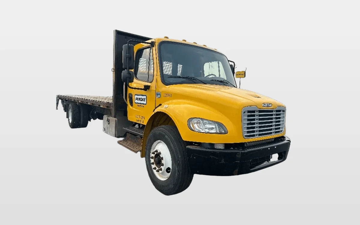 2019 Freightliner M2 106 - image 1