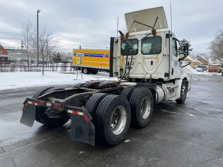 2019 Freightliner Cascadia in Rochester, NY — photo 7
