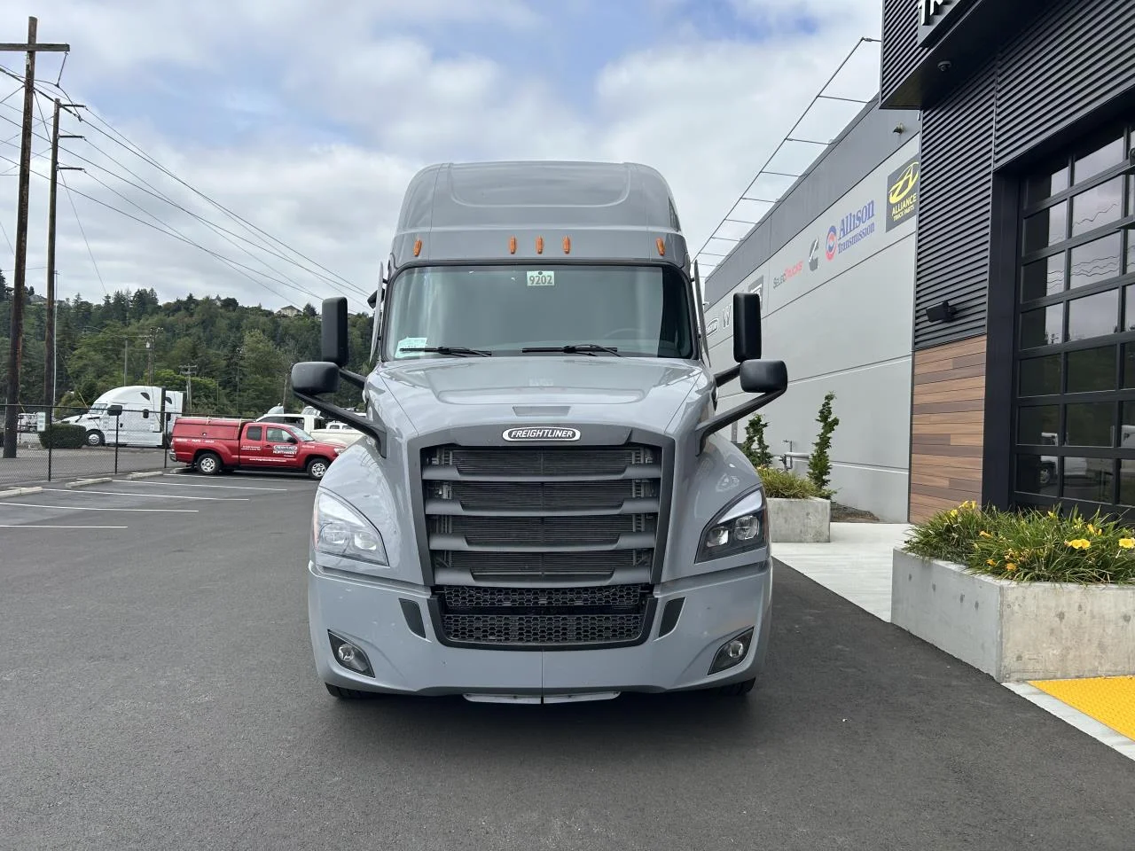 2027 Freightliner Cascadia in Pacific, WA — photo 2