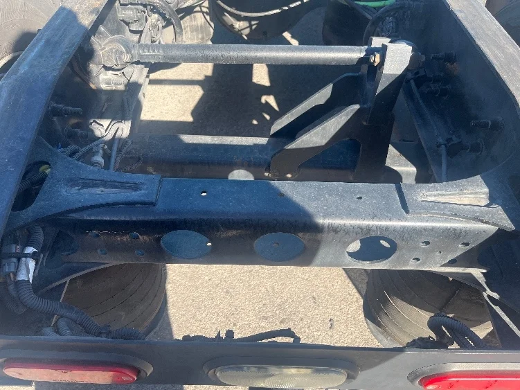 2020 International LT - image 6