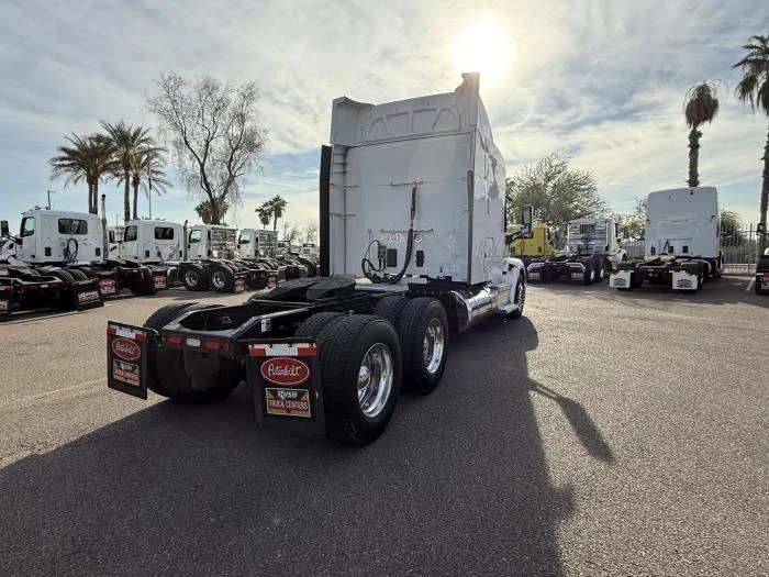2022 Peterbilt 579 - image 6