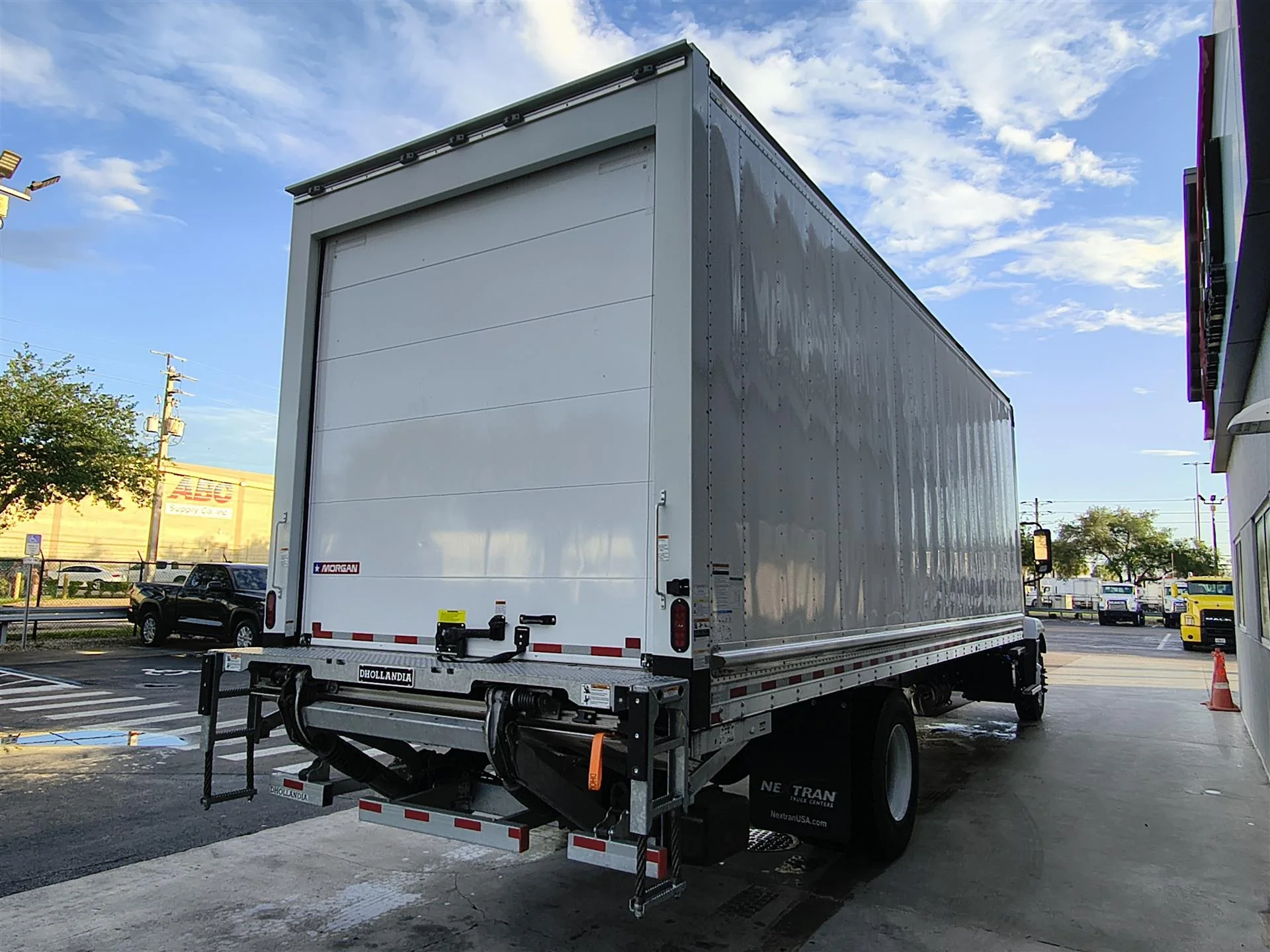 2026 Mack MD in Miami, FL — photo 4
