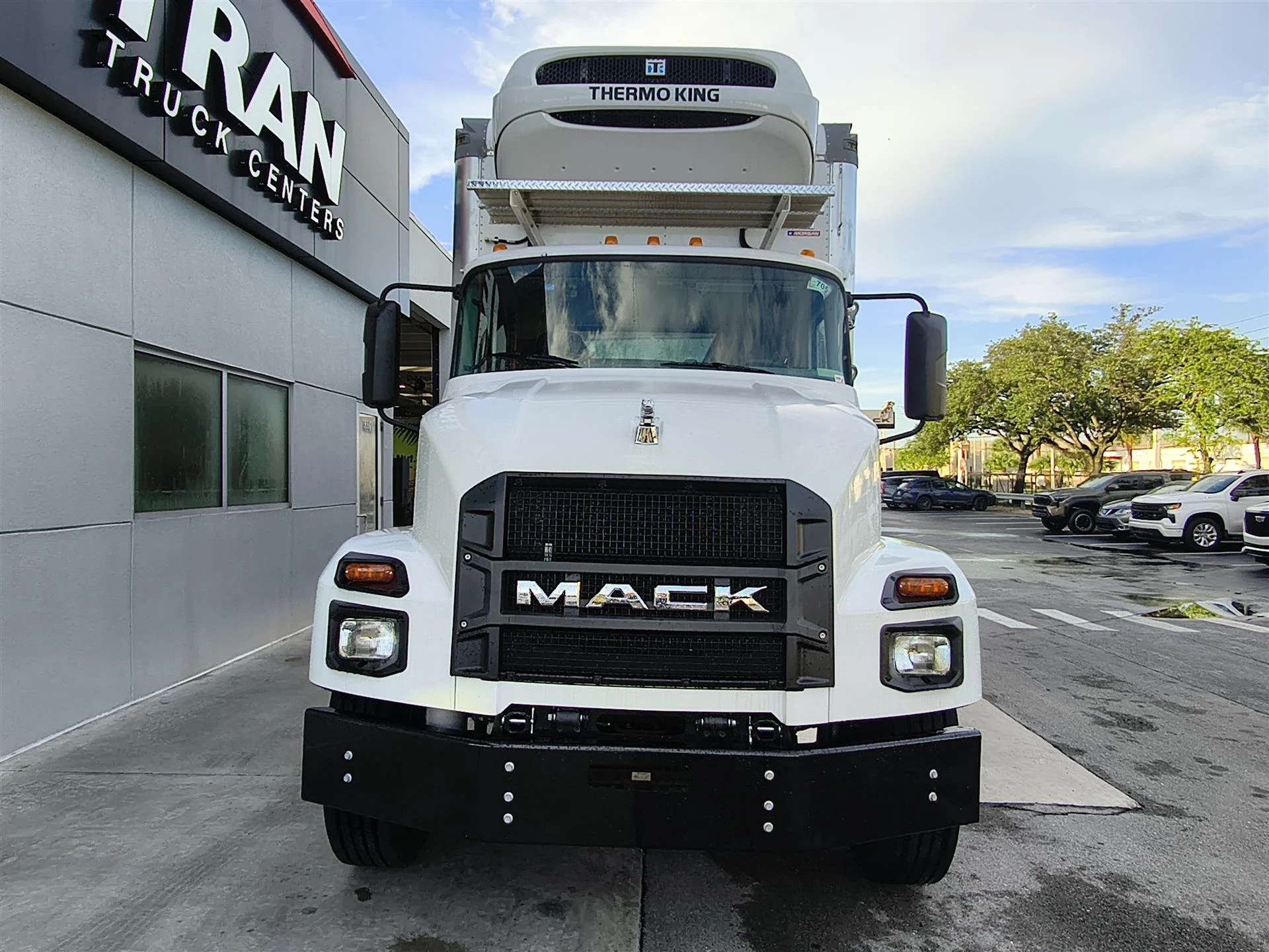 2026 Mack MD in Miami, FL — photo 2