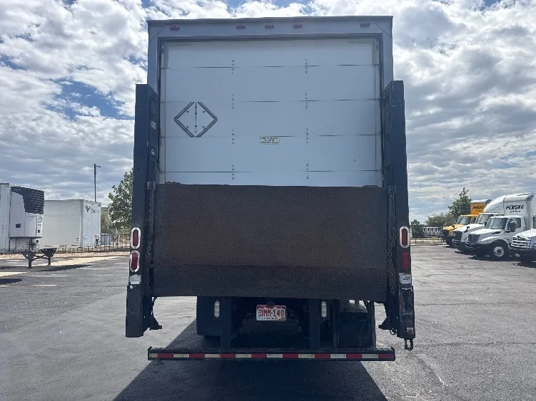 2016 Freightliner eM2 in Denver, CO — photo 7