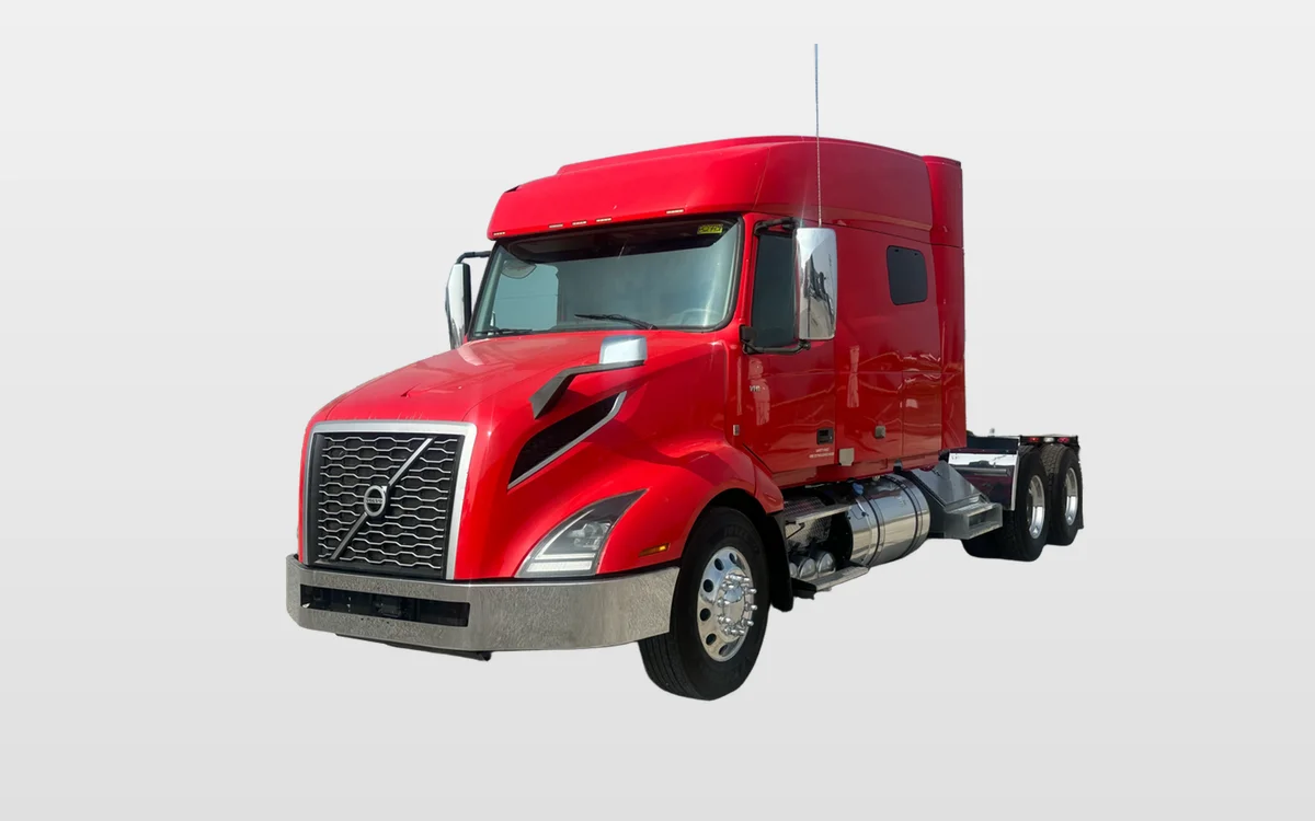 2022 Volvo - image 1