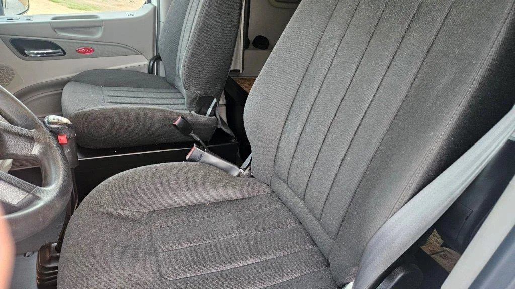 2021 Peterbilt 567 - image 4