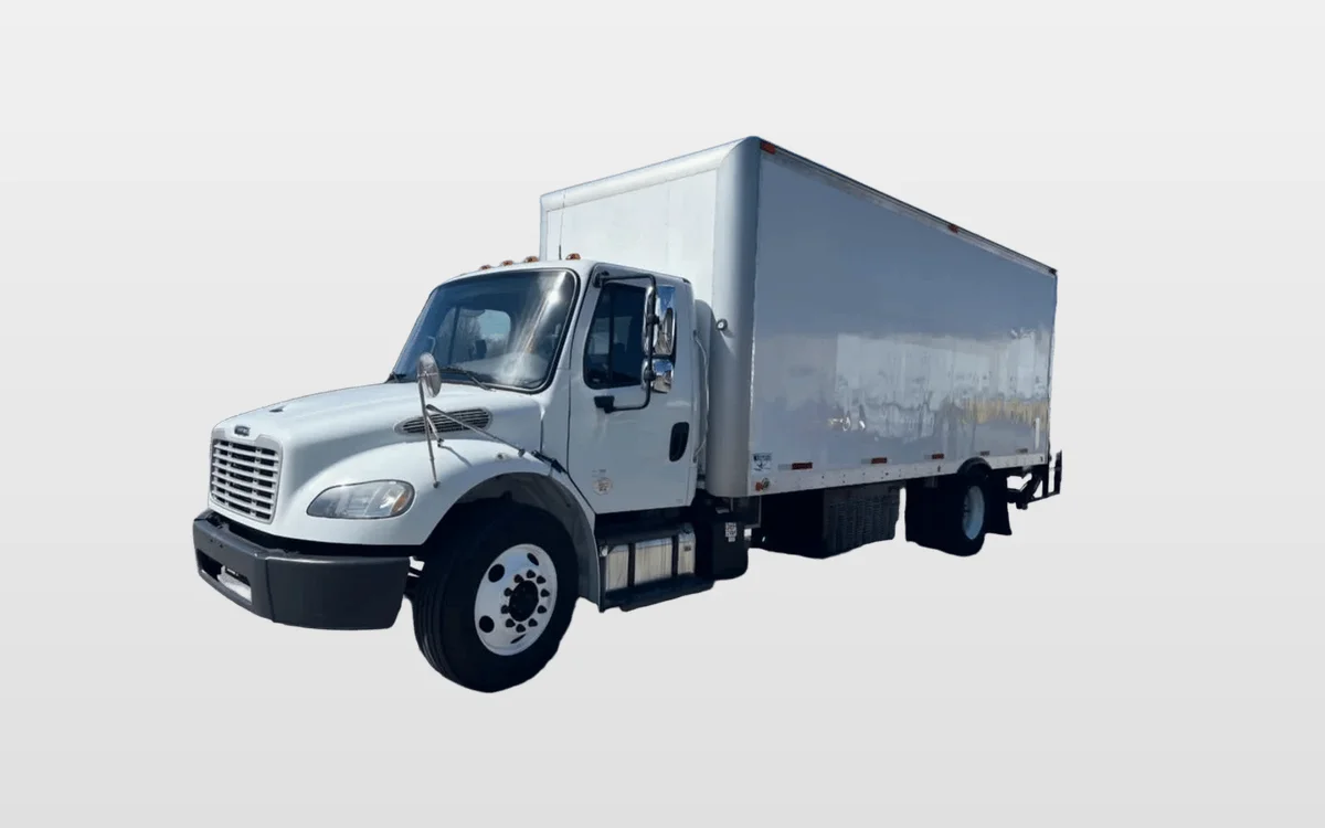 2018 Freightliner M2 106 - image 1