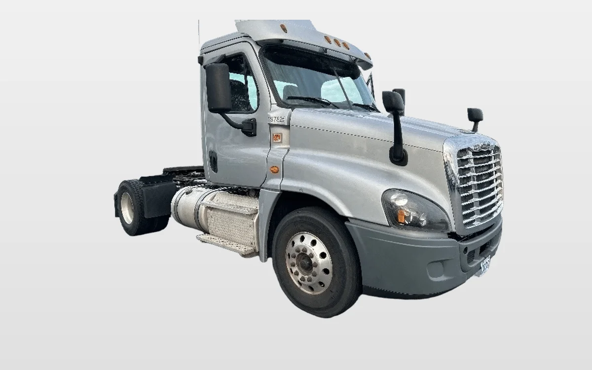 2018 Freightliner - image 1