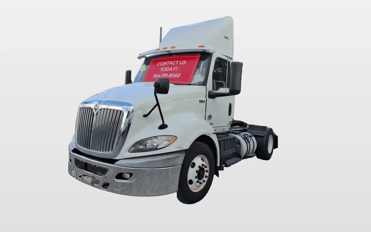 2018 International - image 1