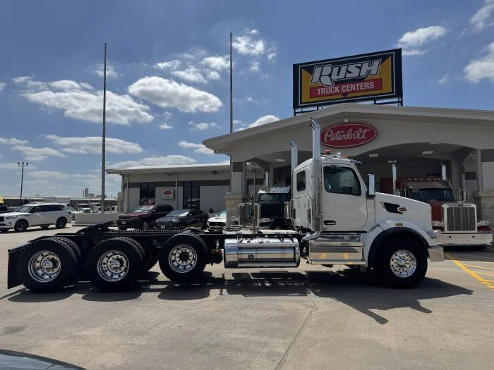 2027 Peterbilt 567 - image 9