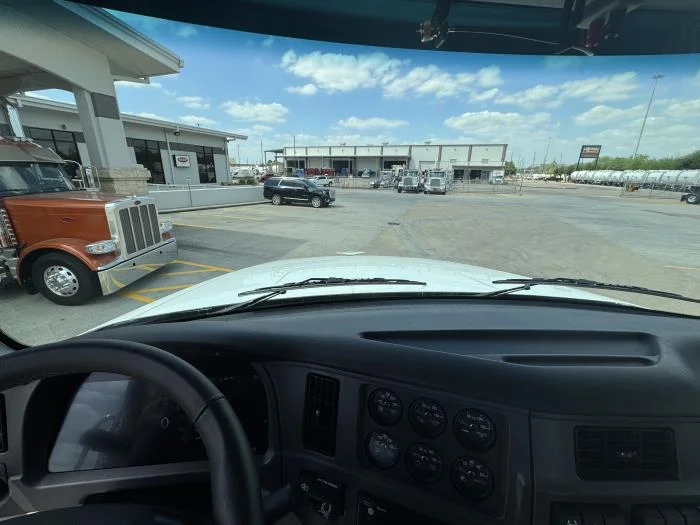 2027 Peterbilt 567 in Houston, TX — photo 20