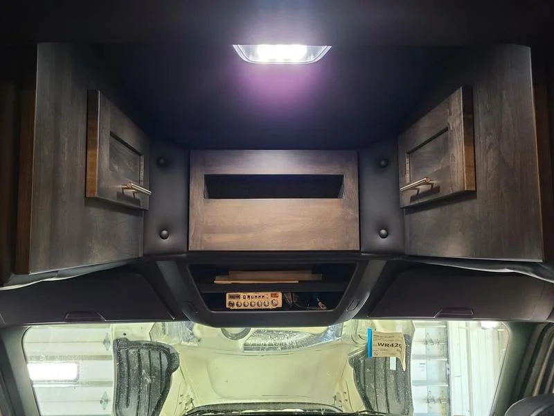 2026 Freightliner Cascadia in Columbus, OH — photo 13
