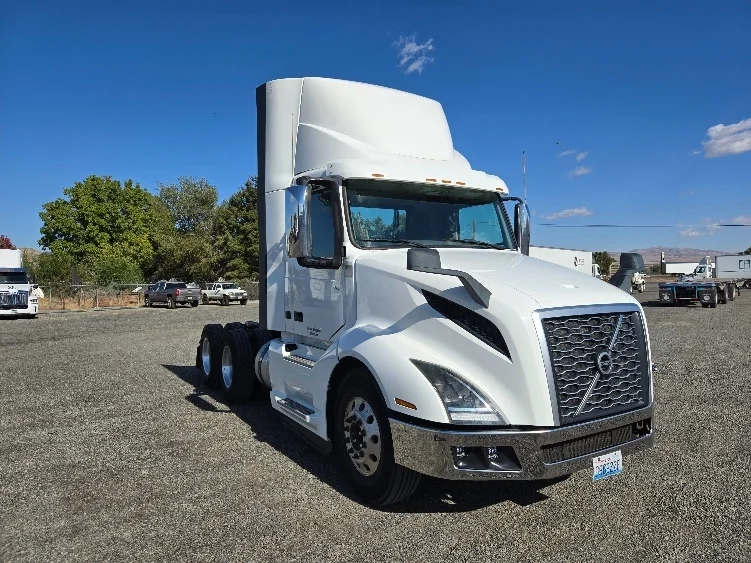 2019 Volvo VNL 300 in Yakima, WA