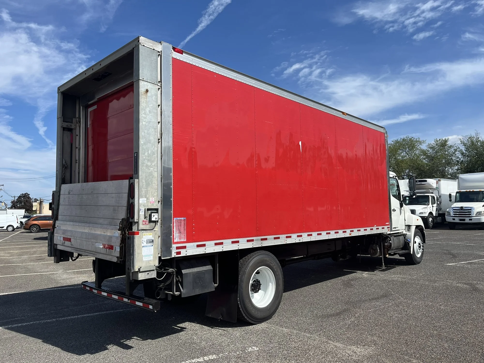 2015 Hino 338 in New Castle, DE — photo 4