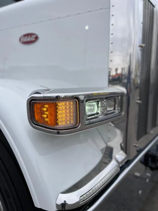2027 Peterbilt 589 in Albuquerque, NM — photo 8