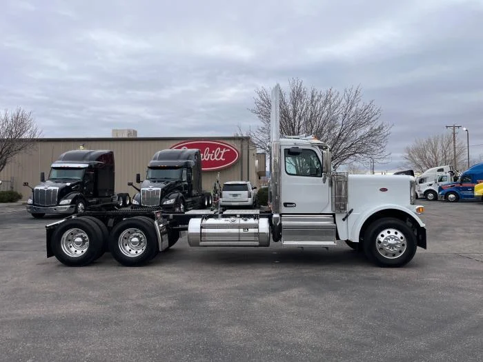 2027 Peterbilt 589 in Albuquerque, NM — photo 6