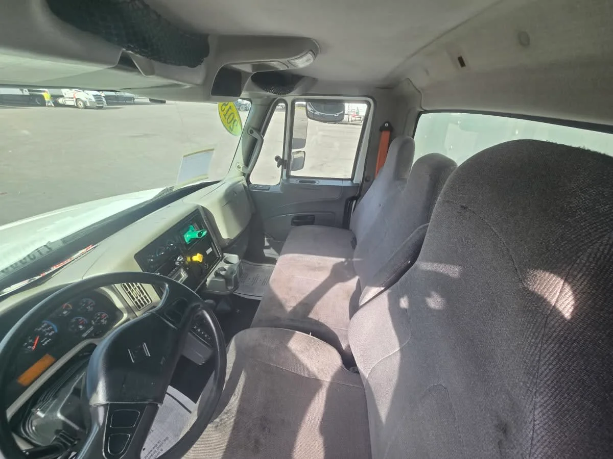 2018 International 4300 in Tampa, FL — photo 7