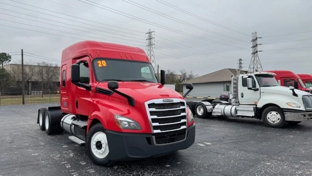 2020 Freightliner Cascadia in Houston, TX