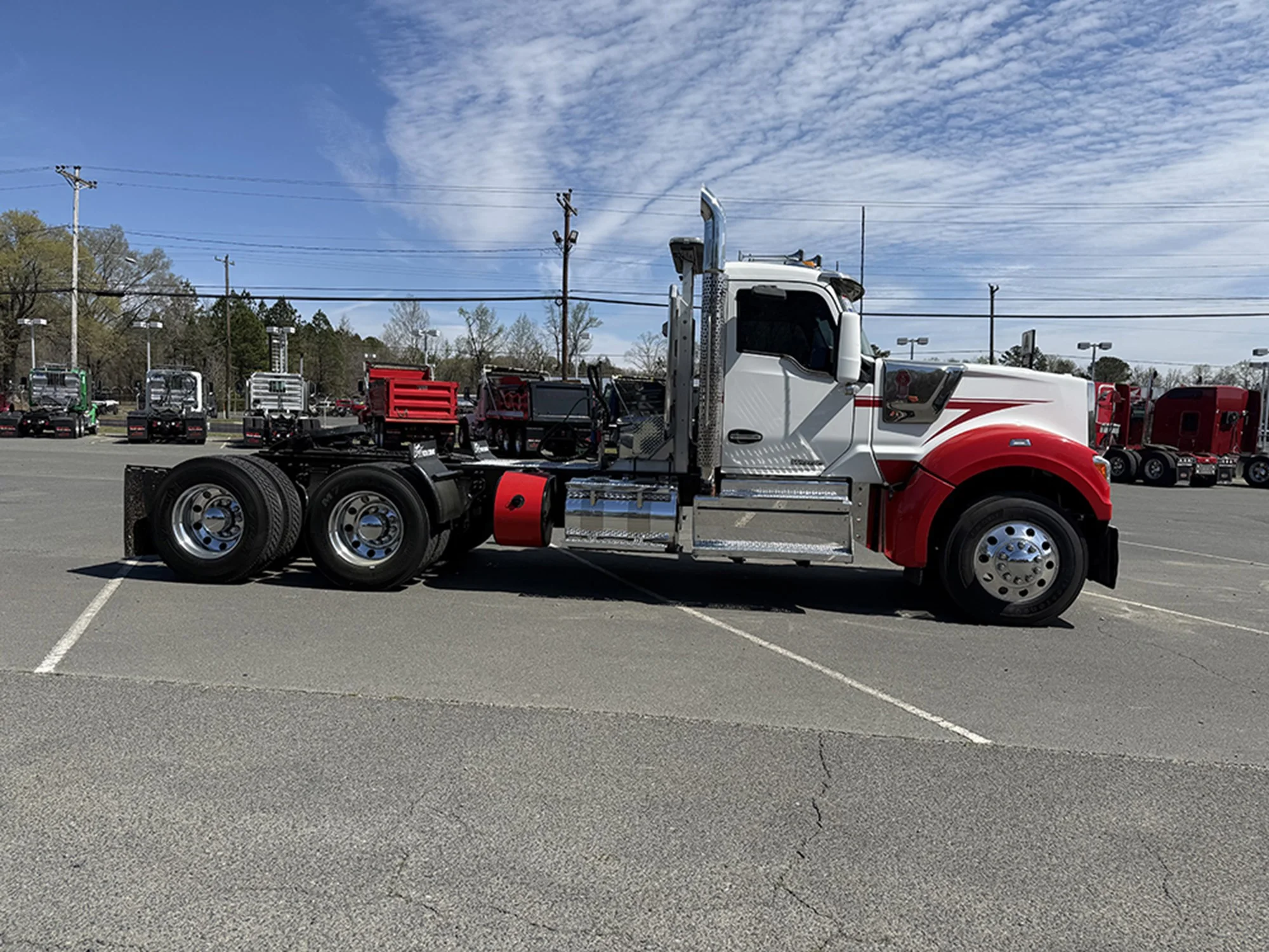 2020 Kenworth W990 - image 3
