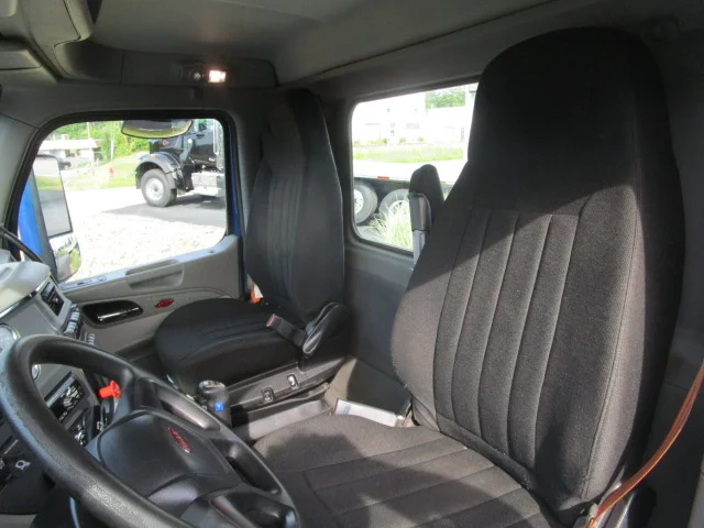 2020 Peterbilt 567 - image 13