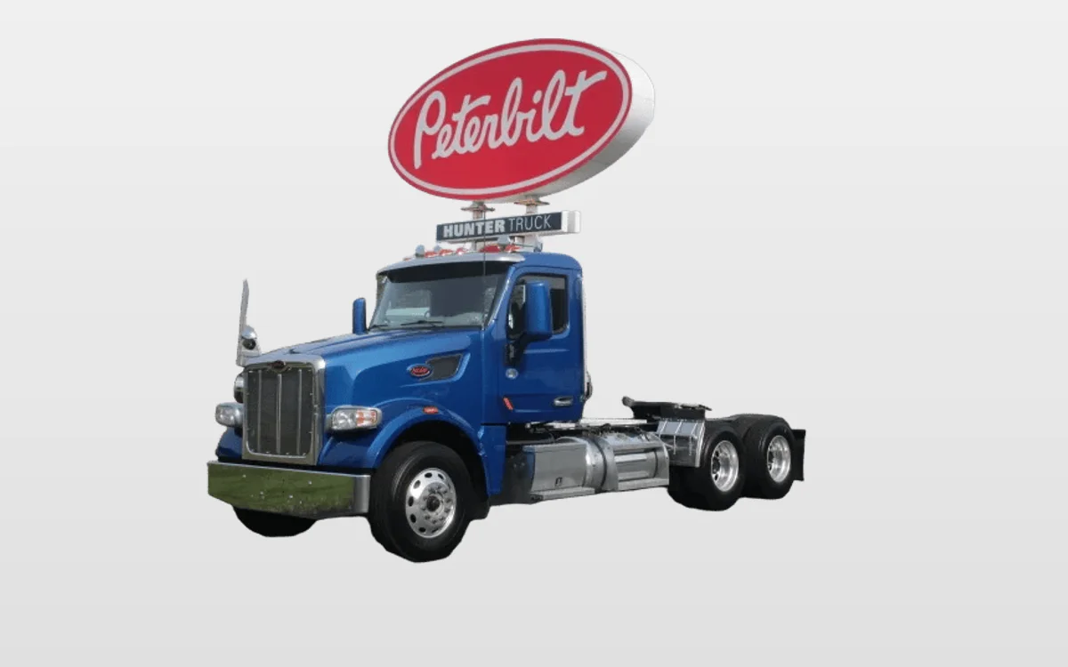 2020 Peterbilt 567 - image 1