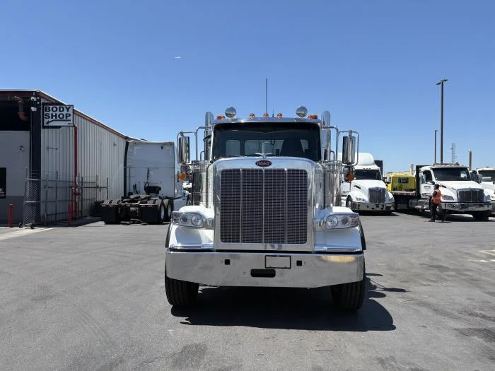 2027 Peterbilt 589 in Sylmar, CA — photo 3