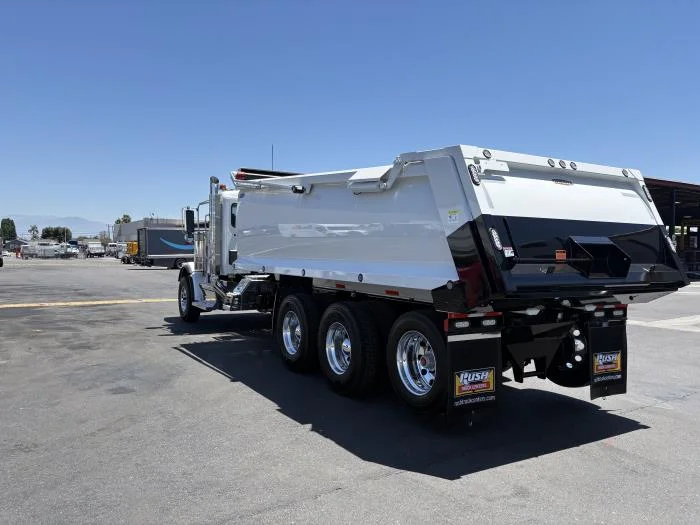 2027 Peterbilt 589 in Sylmar, CA — photo 8