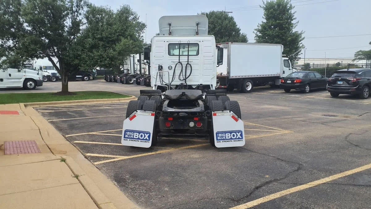 2020 Volvo in Bolingbrook, IL — photo 5