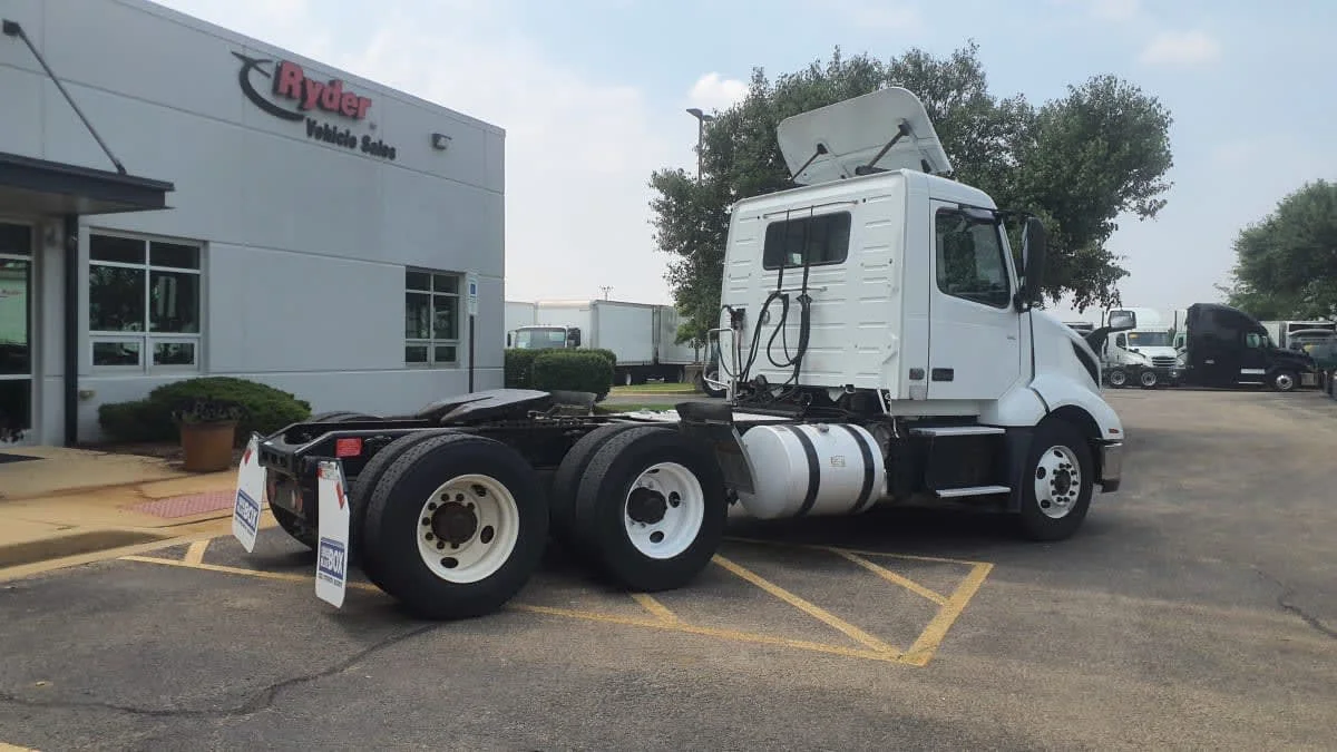 2020 Volvo in Bolingbrook, IL — photo 4