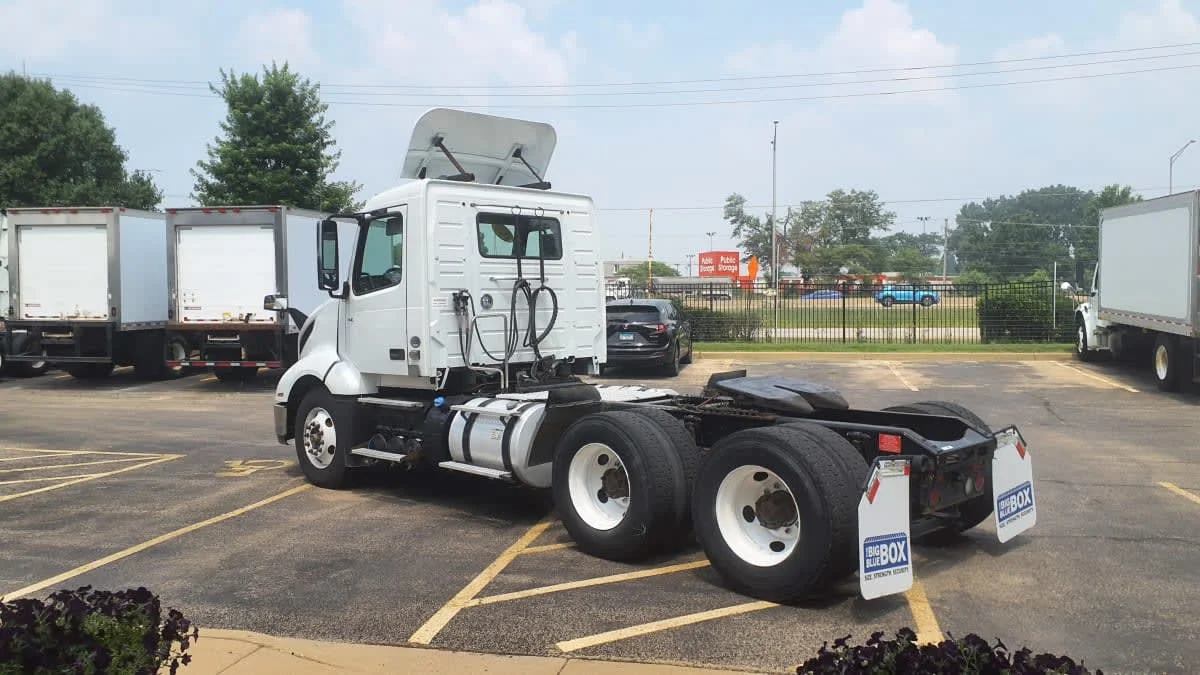 2020 Volvo in Bolingbrook, IL — photo 6