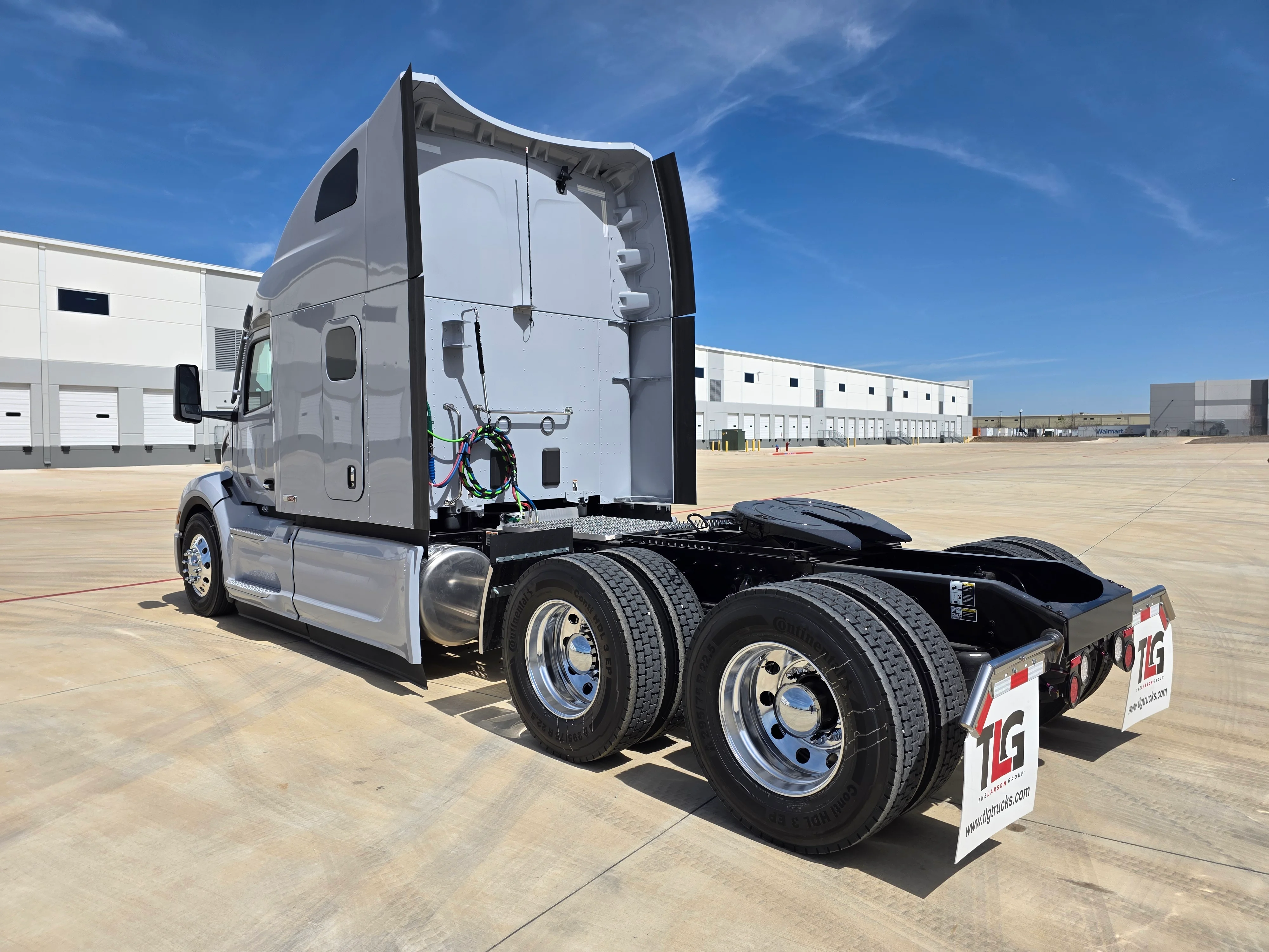2027 Peterbilt 579 in Dunn, NC — photo 3