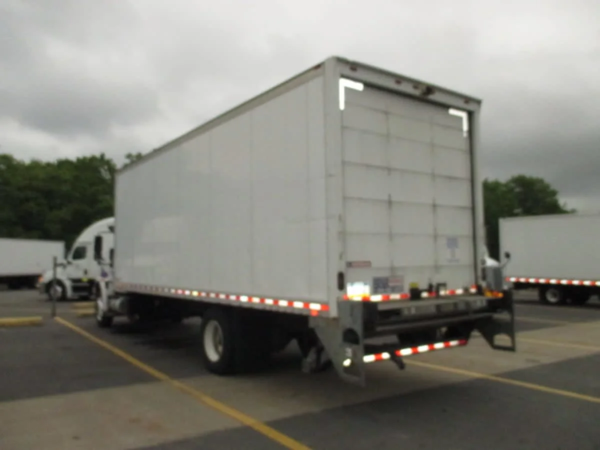 2019 International 4300 - image 6